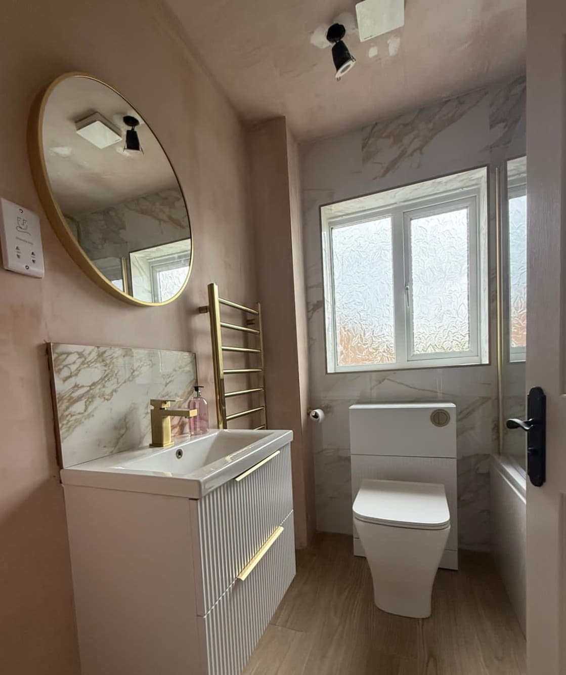 Bathroom Installation Specialists with 25 Years Experience